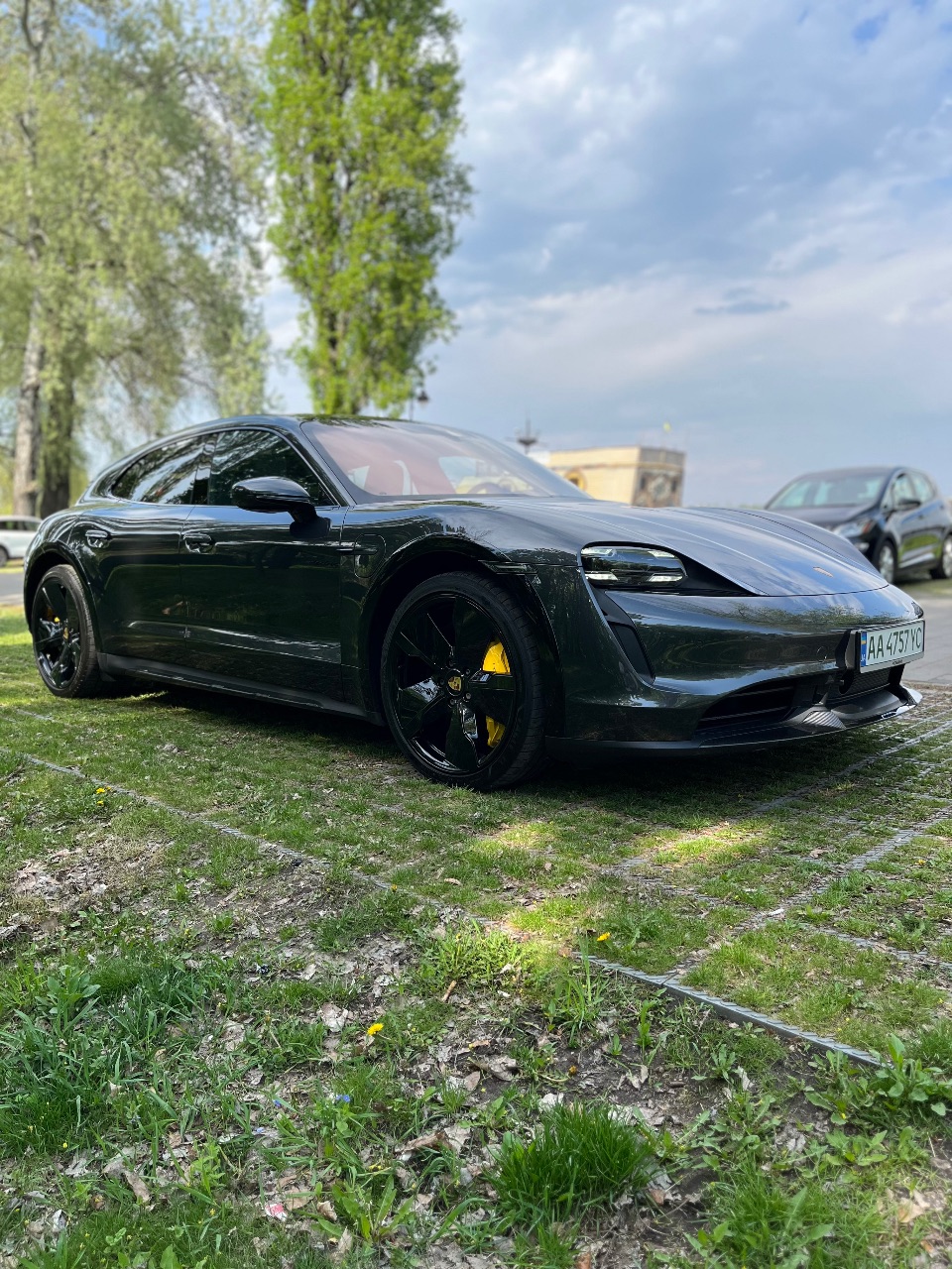 Porsche Taycan - фото 4