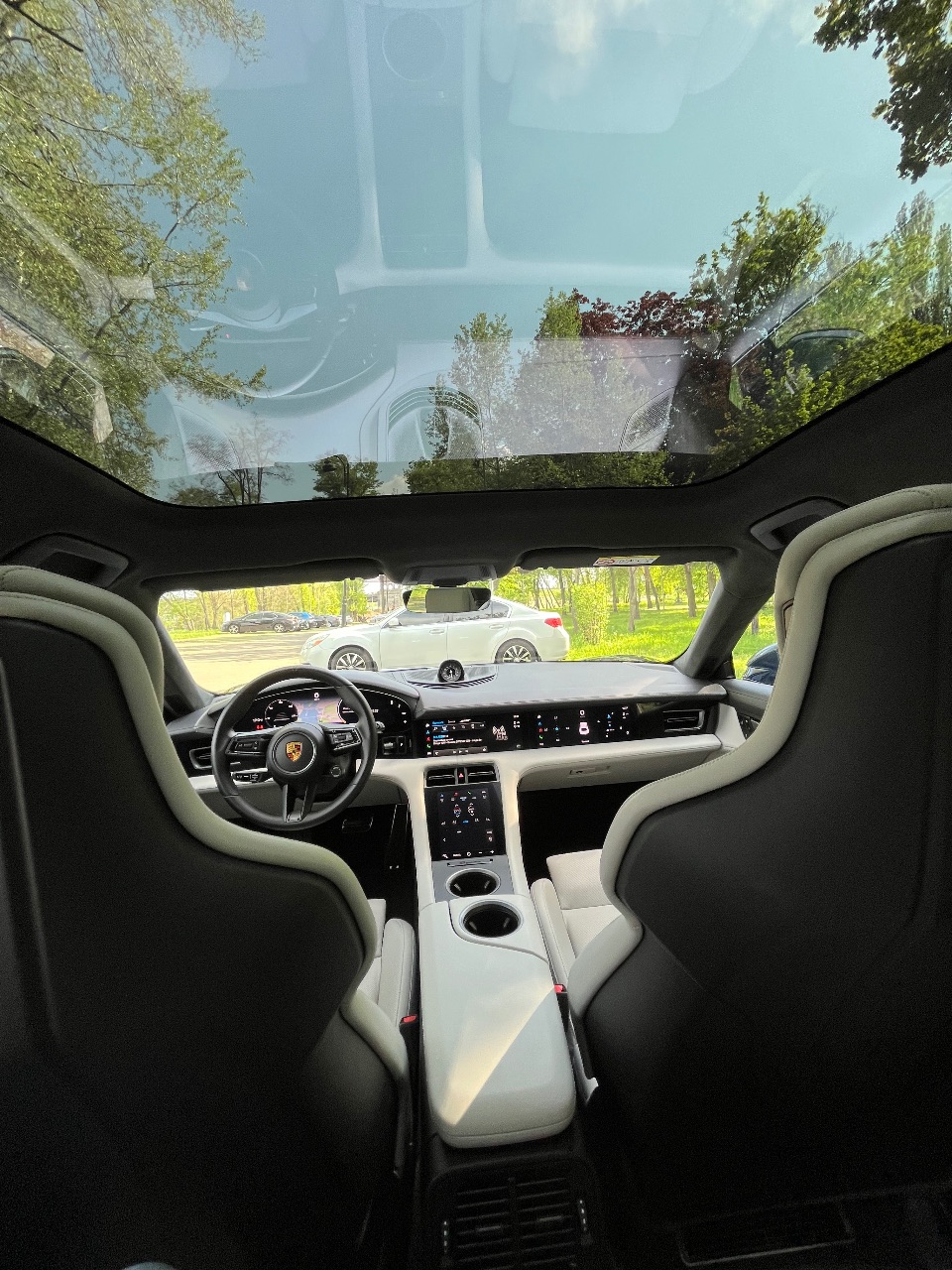 Porsche Taycan - фото 33