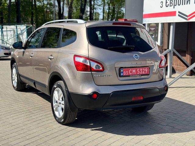Nissan Qashqai+2 - фото 4