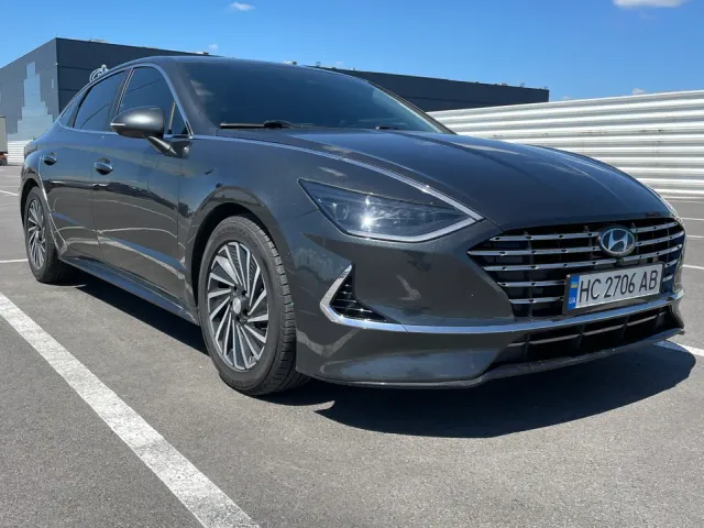 Hyundai Sonata - фото 2