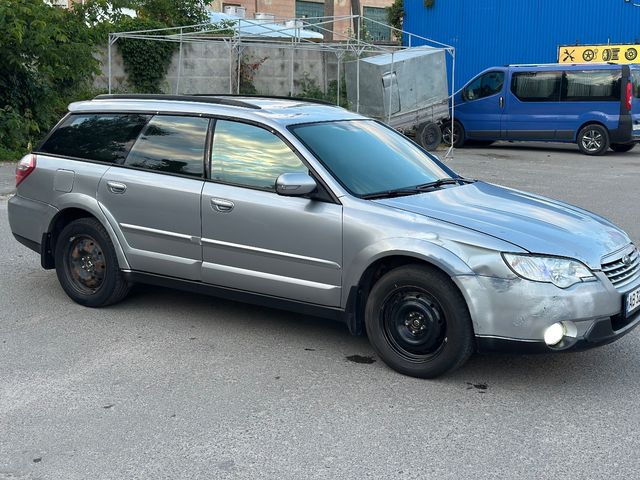Subaru Outback - фото 5