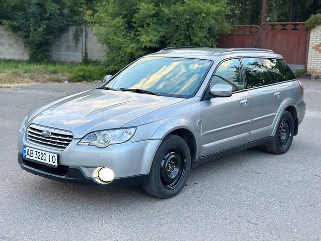 Subaru Outback - фото 1