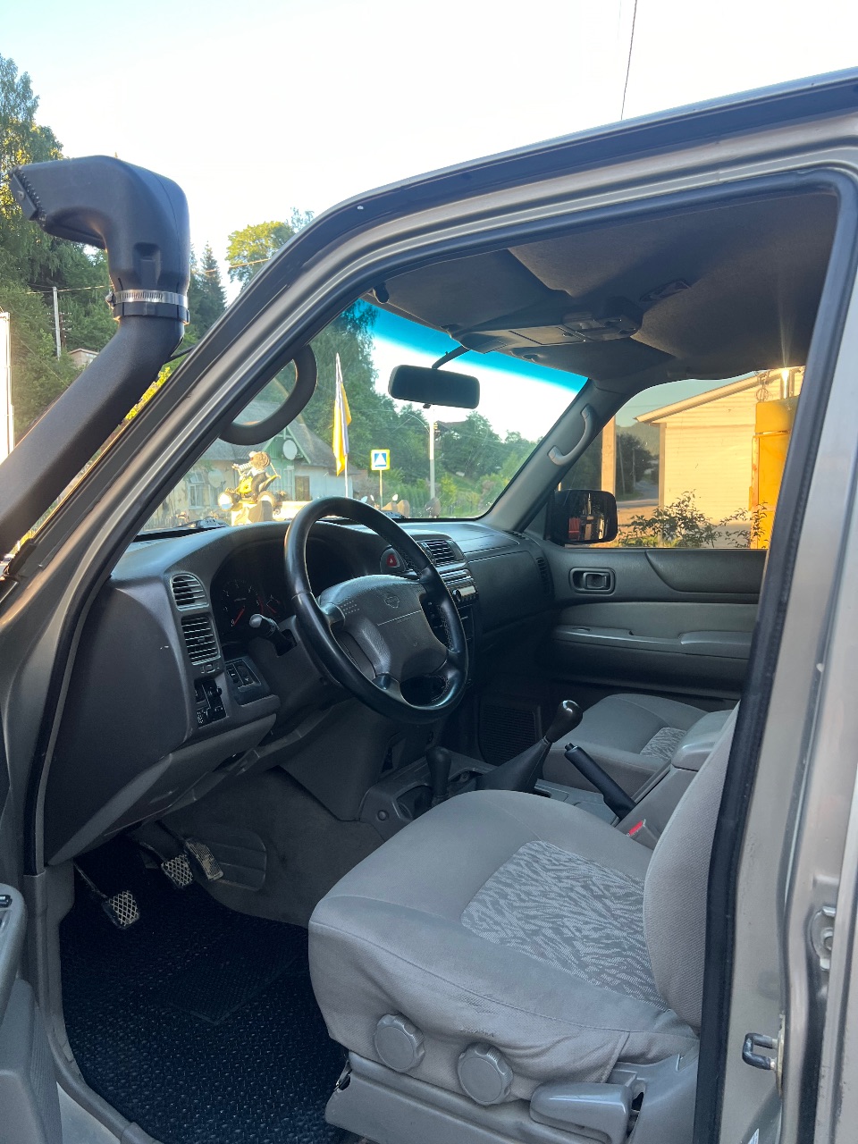 Nissan Patrol - фото 13