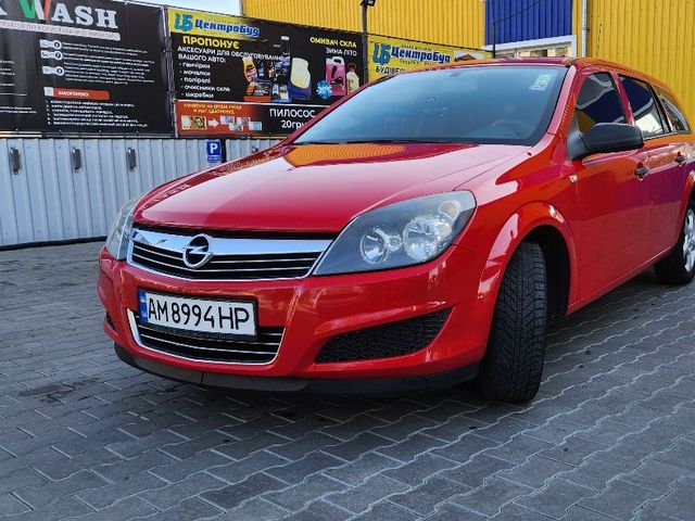 Opel Astra - фото 4