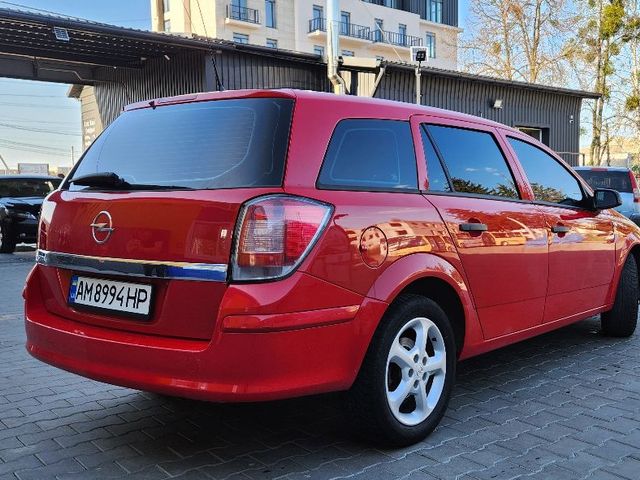 Opel Astra - фото 2