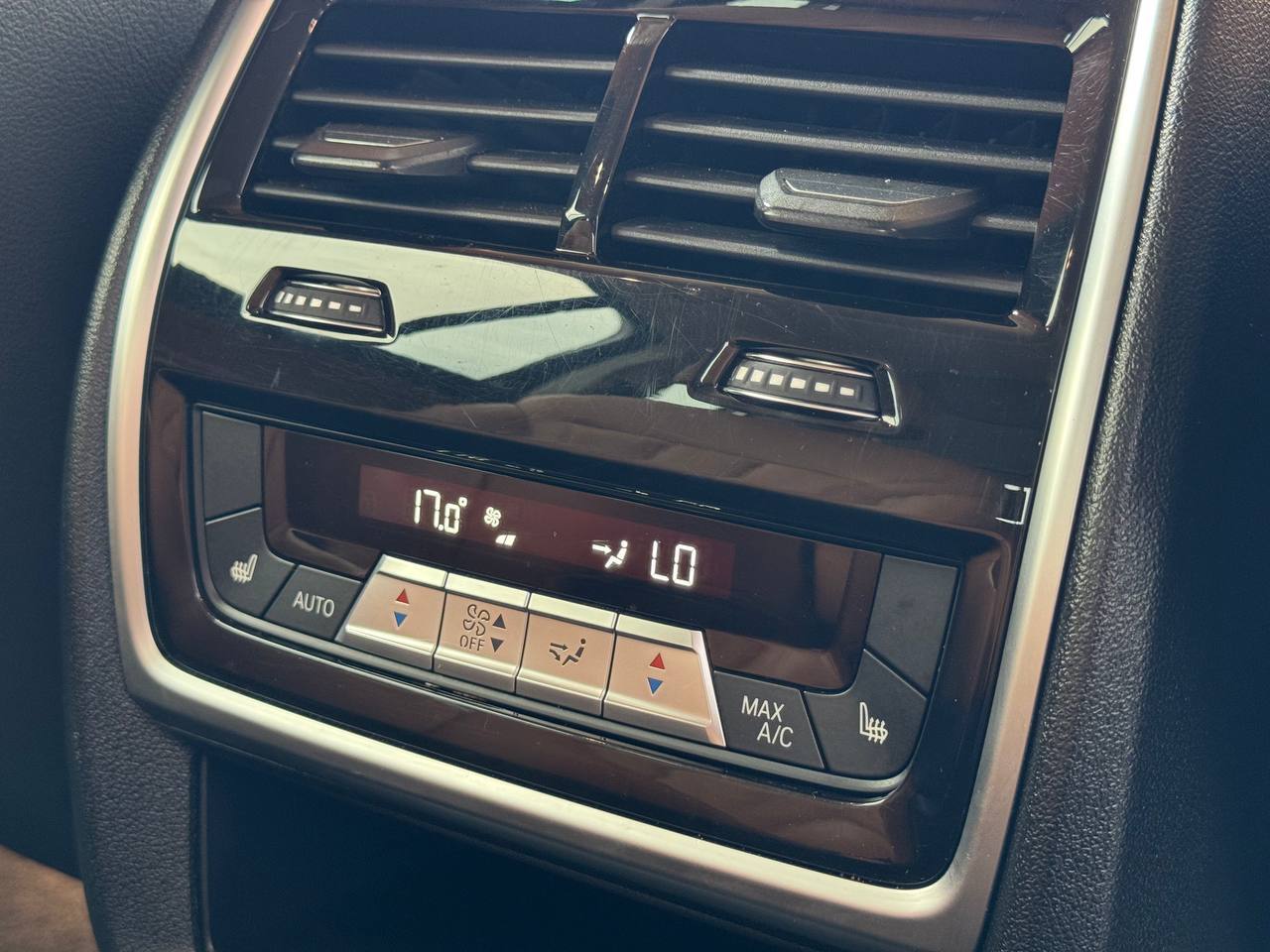 BMW X7 - фото 23