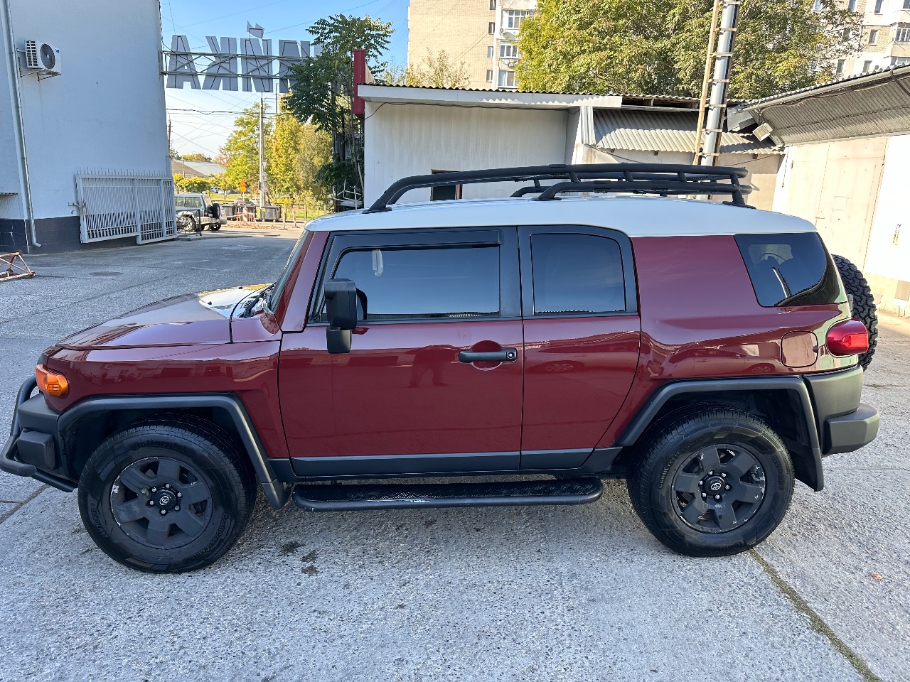 Toyota FJ Cruiser - фото 5