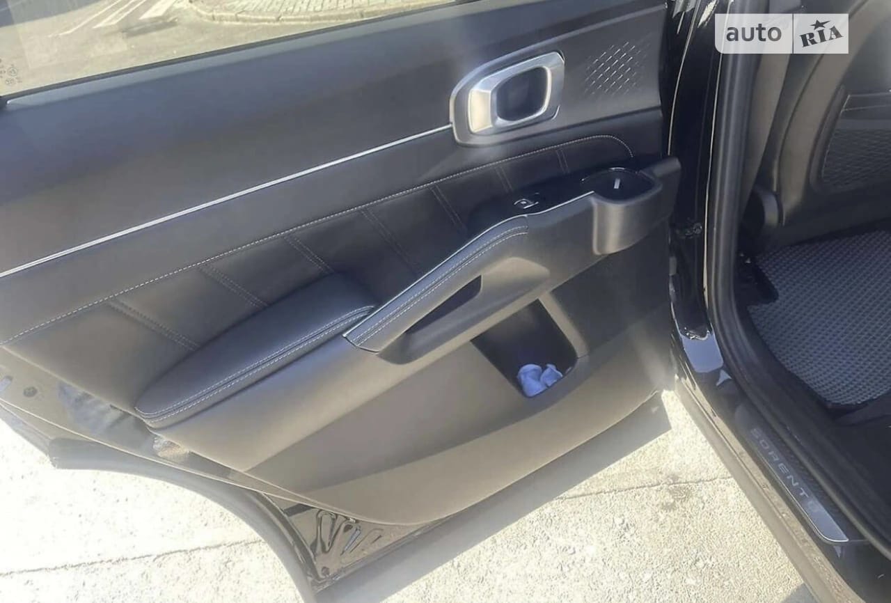 Kia Sorento - фото 18