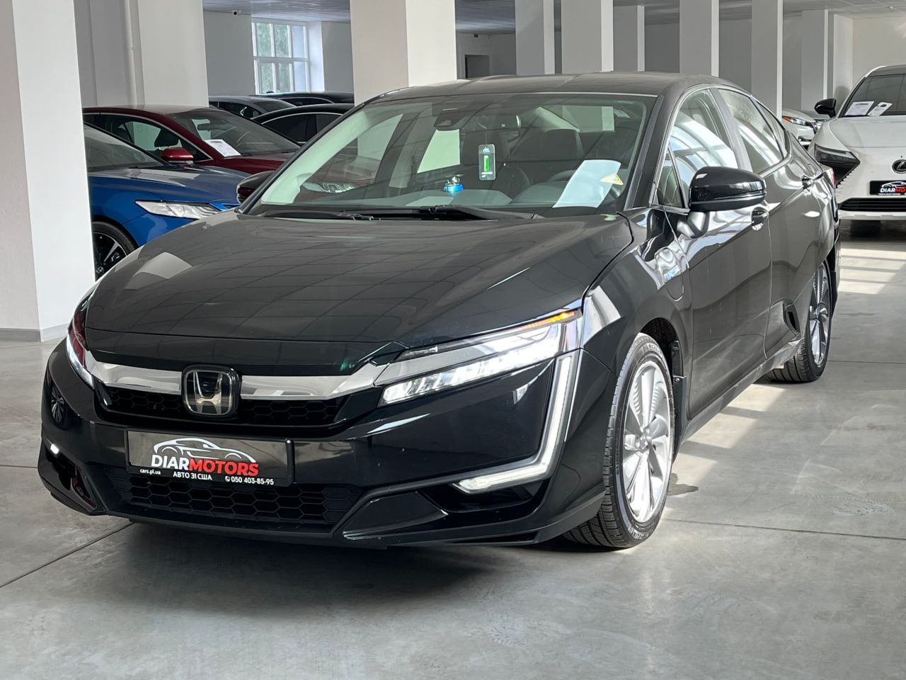 Honda Clarity - фото 2