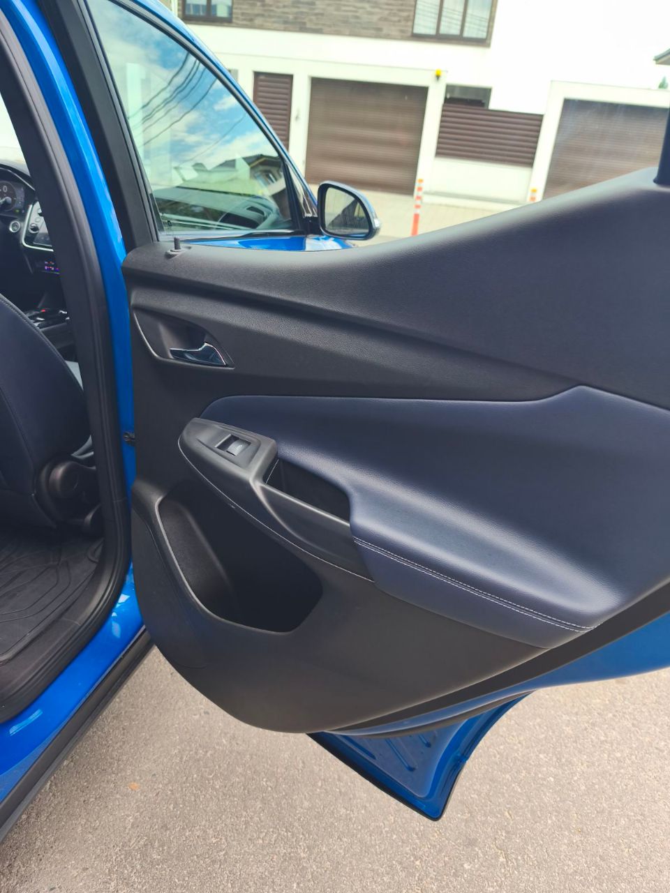 Chevrolet Bolt EUV - фото 25