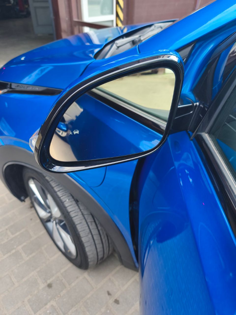 Chevrolet Bolt EUV - фото 9