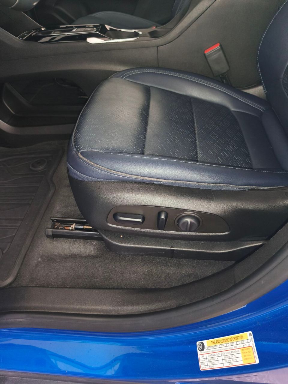 Chevrolet Bolt EUV - фото 22