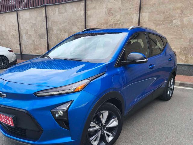 Chevrolet Bolt EUV - фото 1