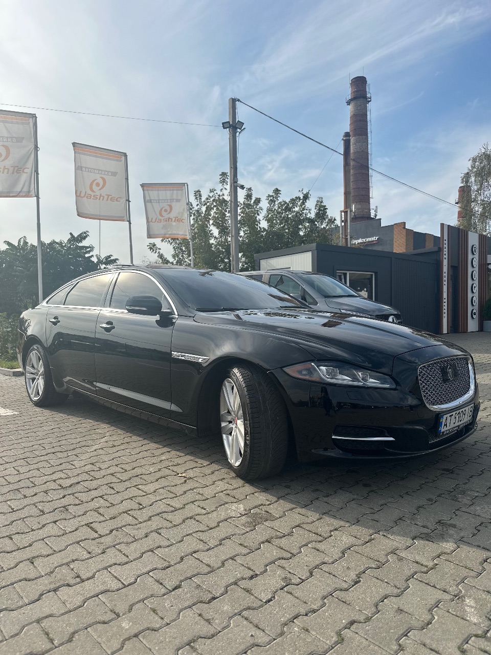 Jaguar XJ - фото 6
