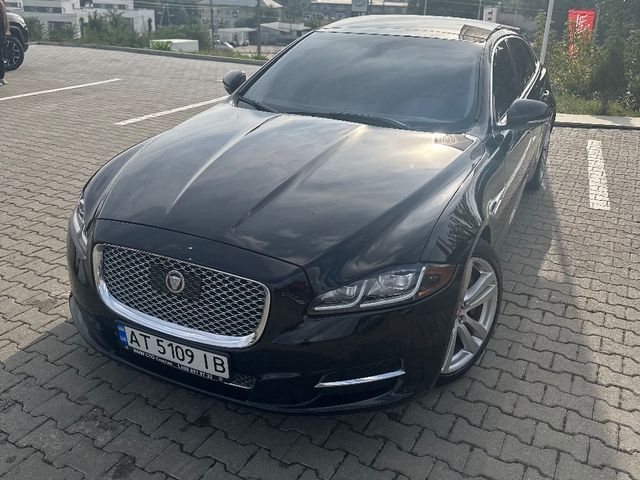 Jaguar XJ - зображення 1