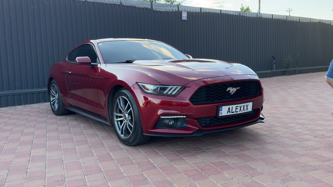 Ford Mustang - фото 2