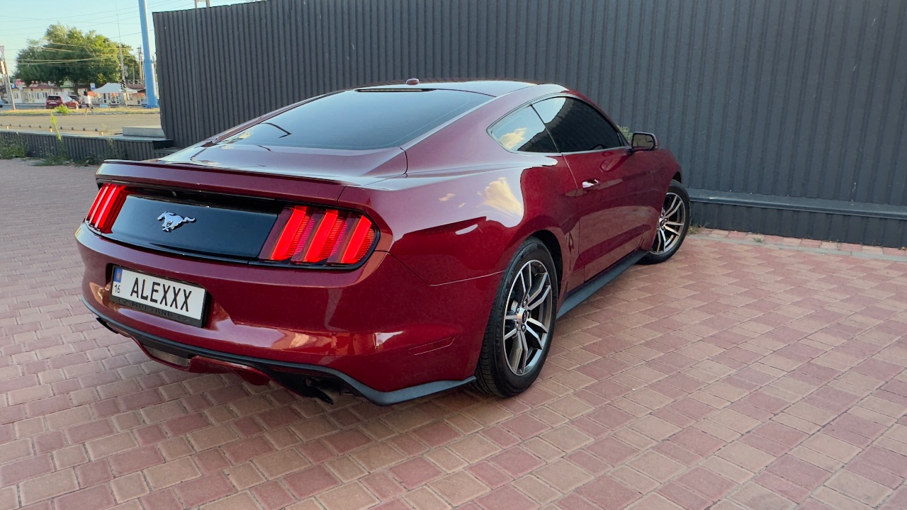 Ford Mustang - фото 3