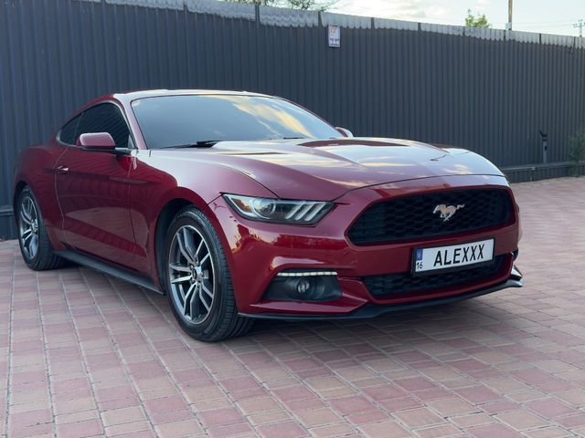 Ford Mustang - фото 2