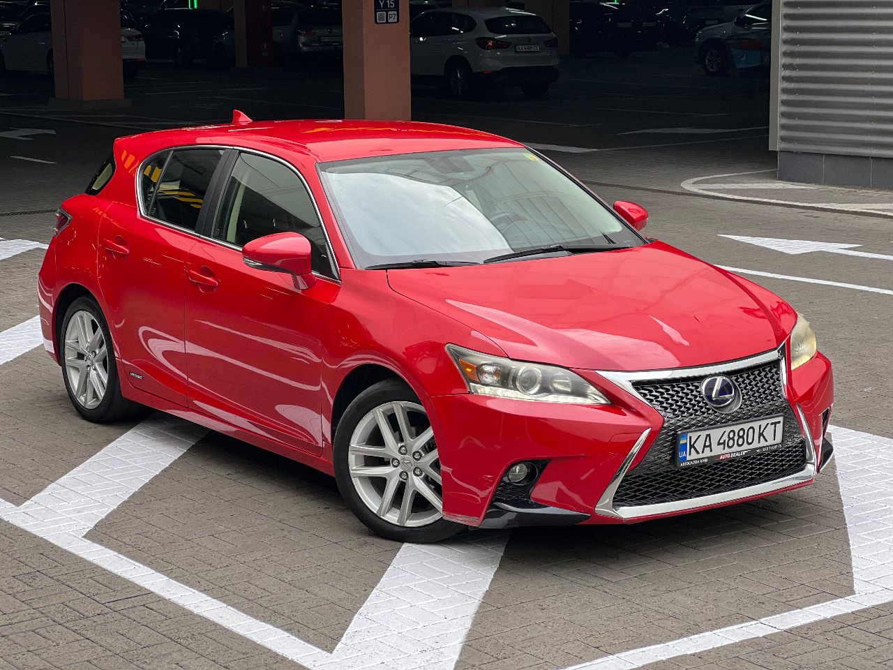 Lexus CT - фото 1