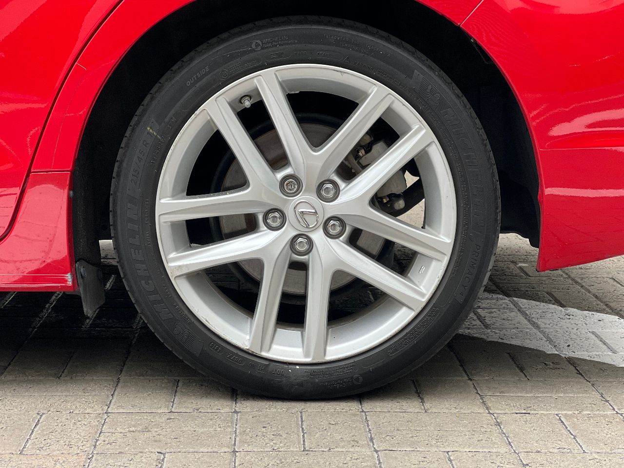 Lexus CT - фото 13