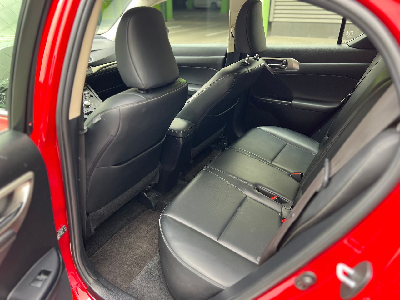 Lexus CT - фото 33