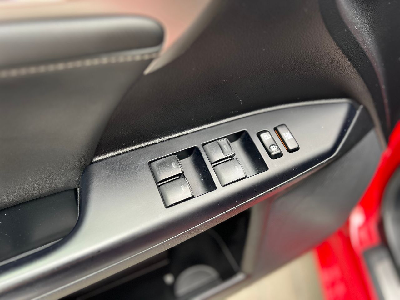 Lexus CT - фото 18