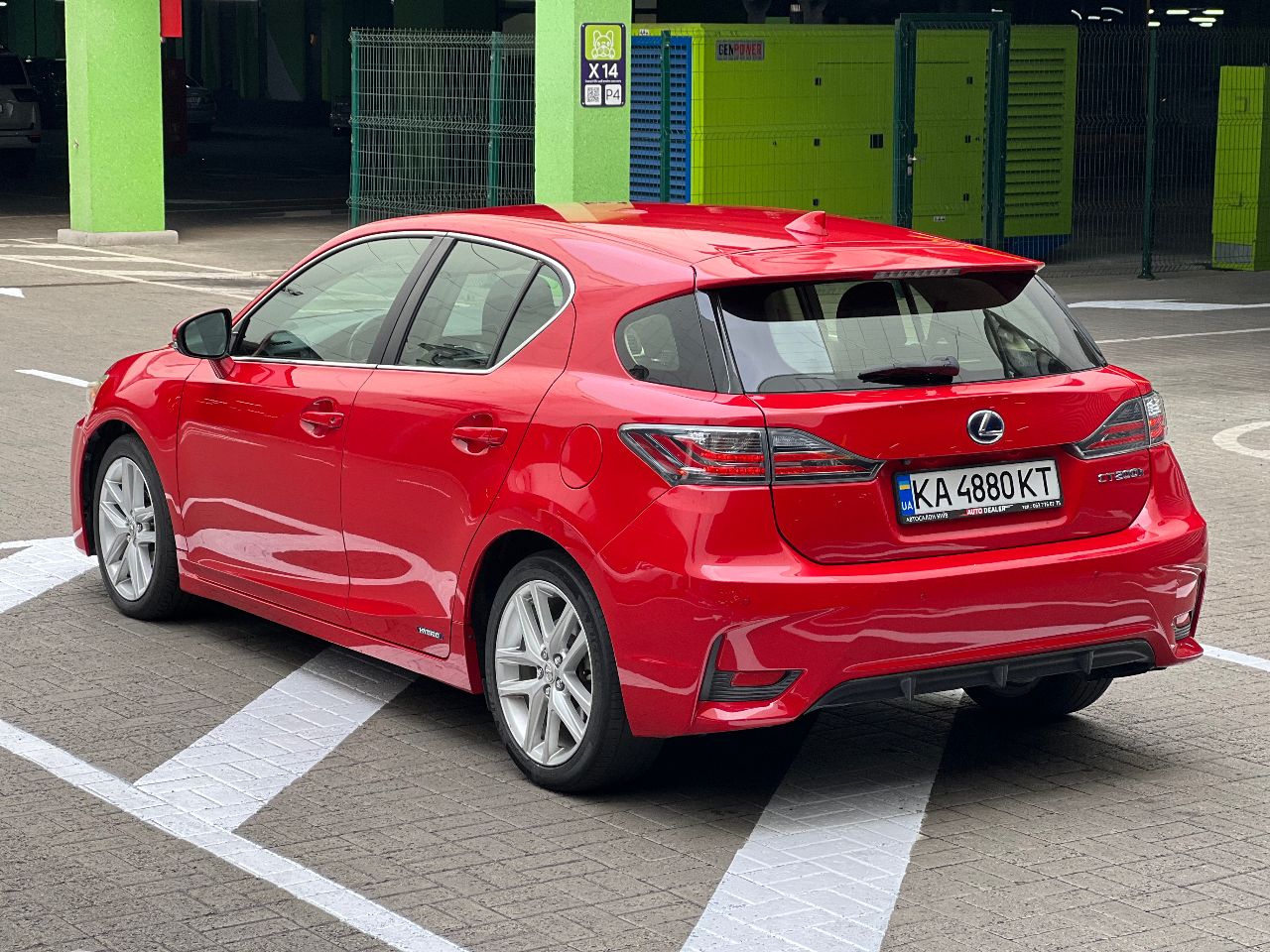 Lexus CT - фото 6