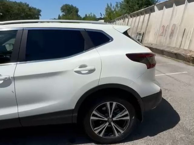 Nissan Qashqai - фото 4