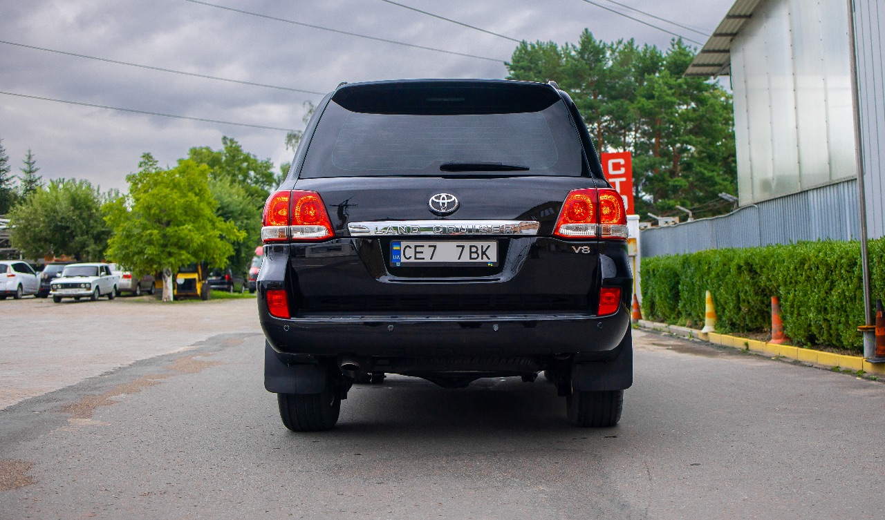 Toyota Land Cruiser - фото 10