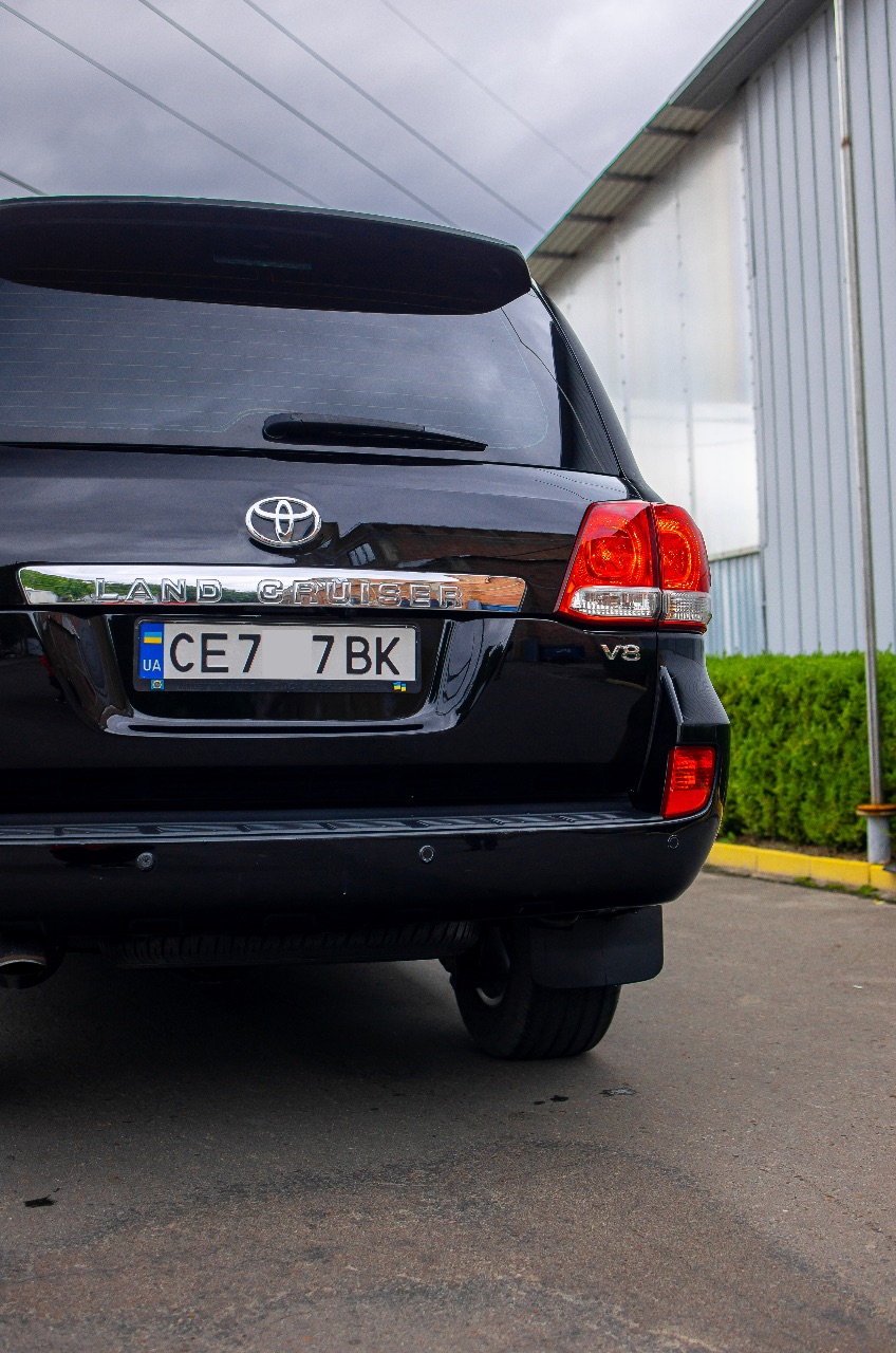 Toyota Land Cruiser - фото 6