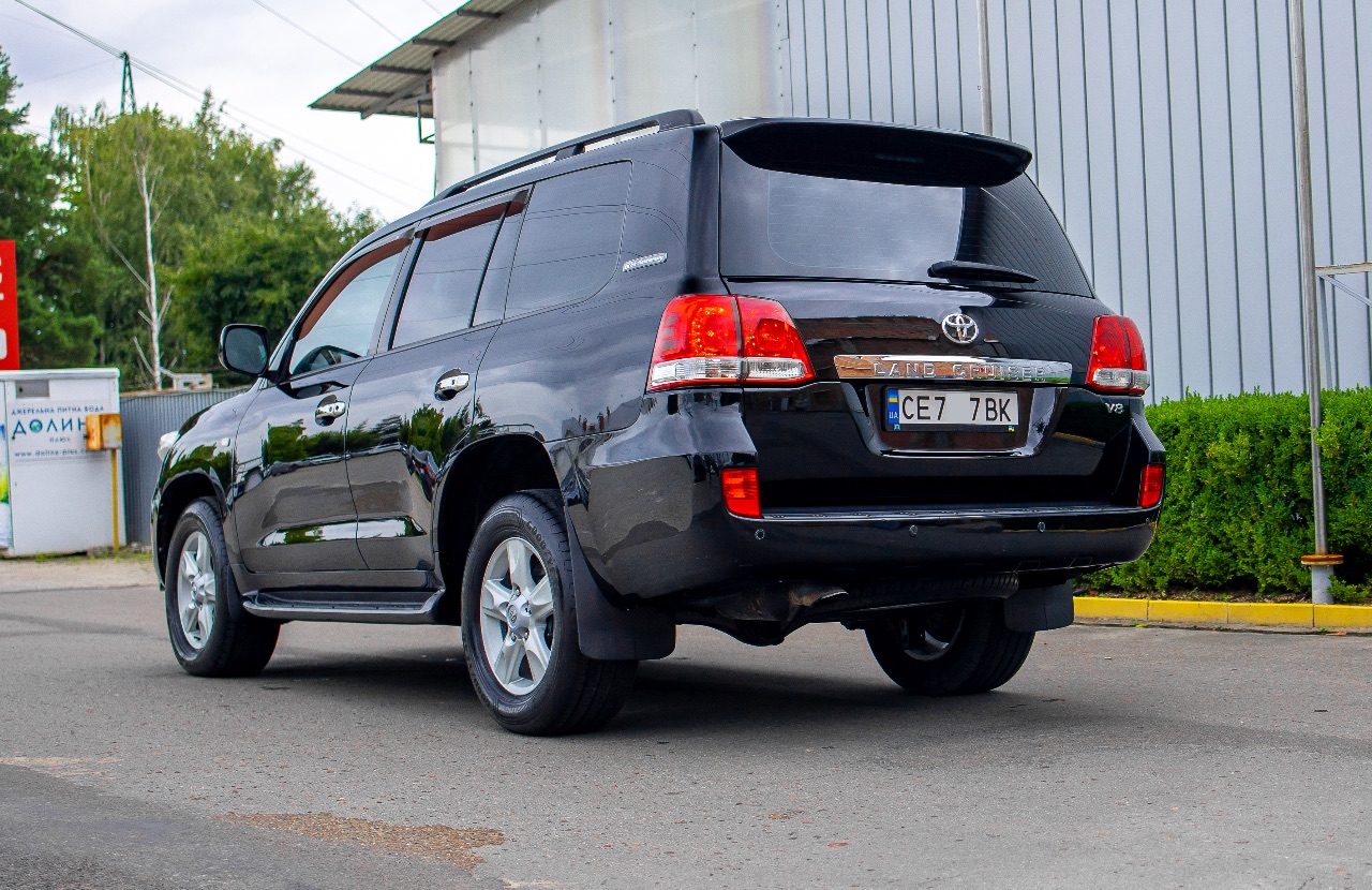 Toyota Land Cruiser - фото 9