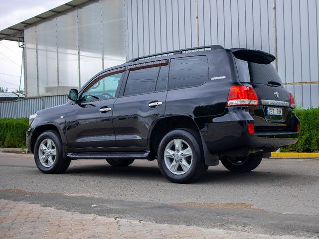 Toyota Land Cruiser - фото 5