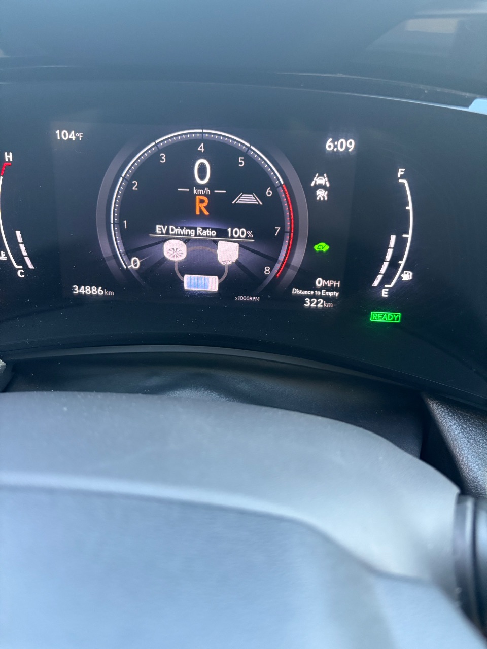 Lexus NX - фото 24