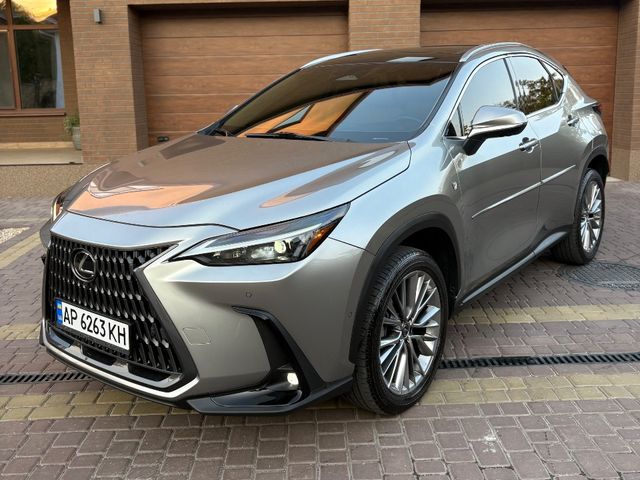 Lexus NX - зображення 1