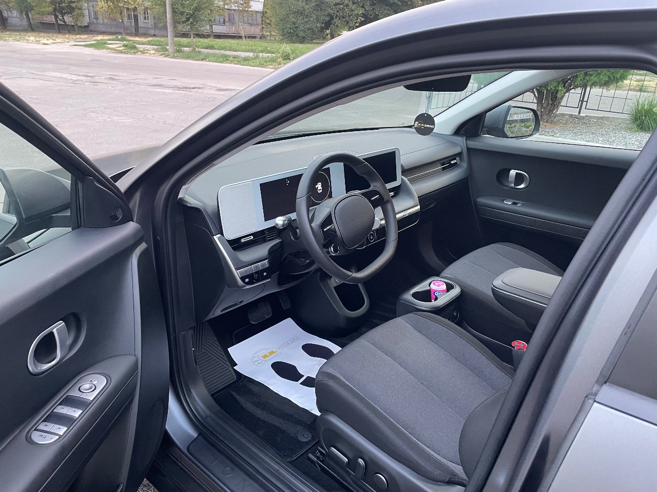 Hyundai IONIQ 5 - фото 17