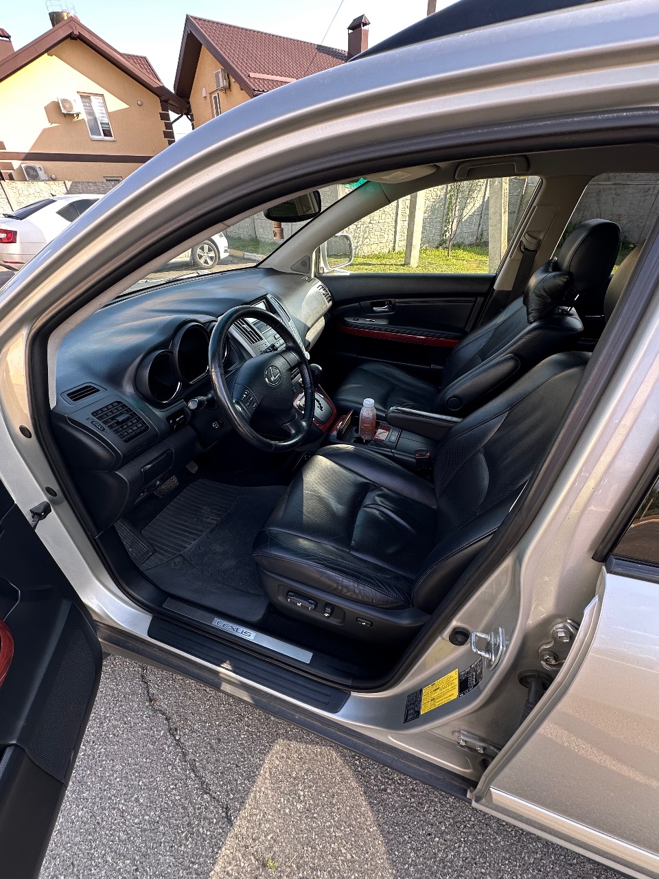 Lexus RX - фото 5