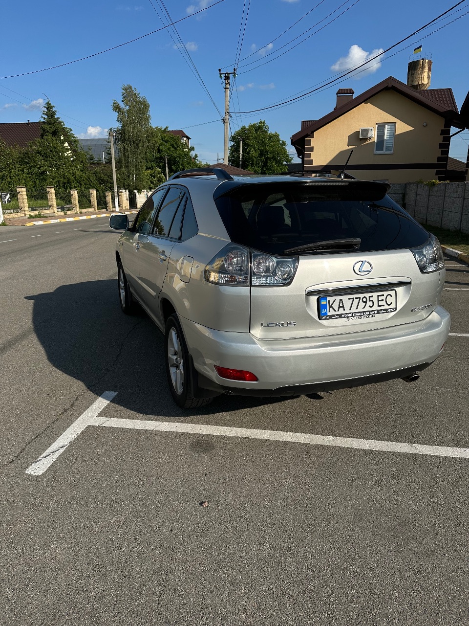 Lexus RX - фото 2