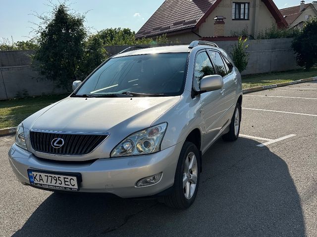 Lexus RX - фото 4