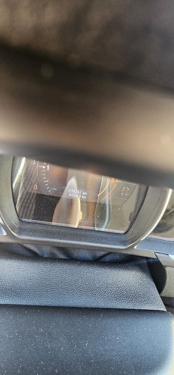 Renault Scenic - фото 9