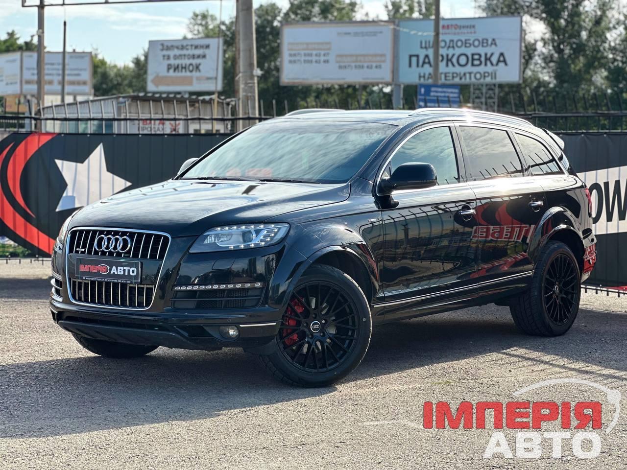 Audi Q7 - фото 1