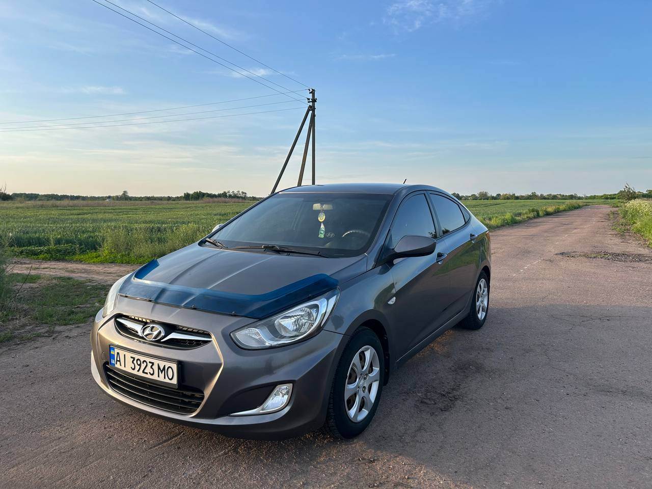 Hyundai Accent - фото 2