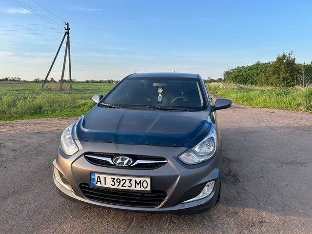 Hyundai Accent - фото 3