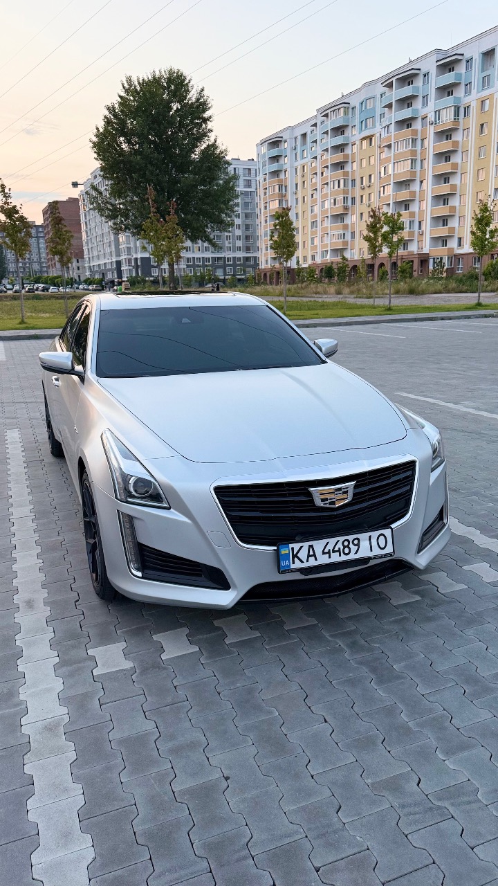 Cadillac CTS - фото 2