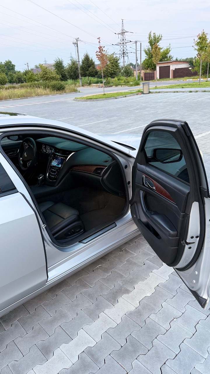 Cadillac CTS - фото 4