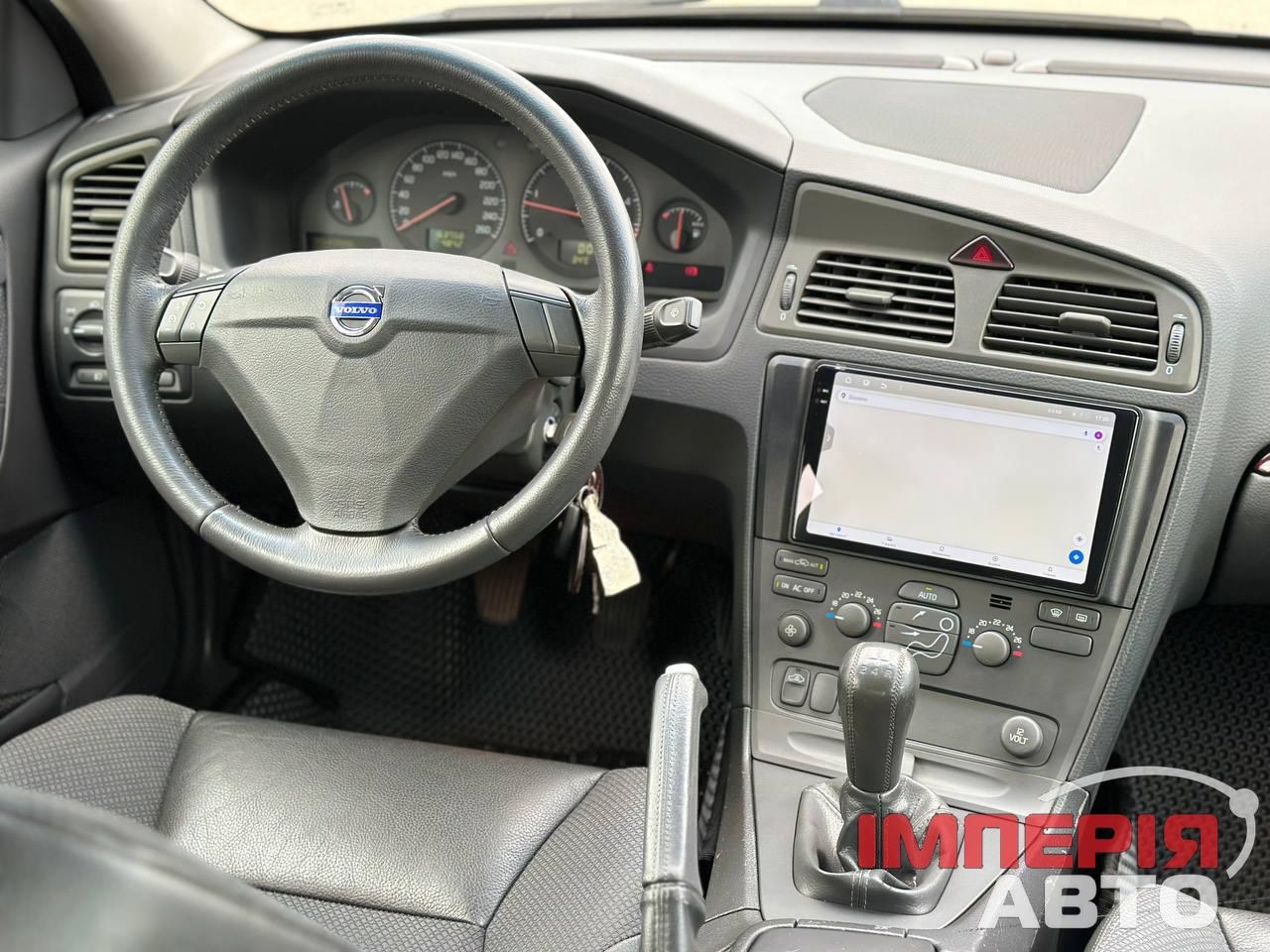 Volvo S60 - фото 5