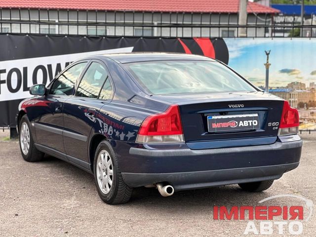 Volvo S60 - фото 2