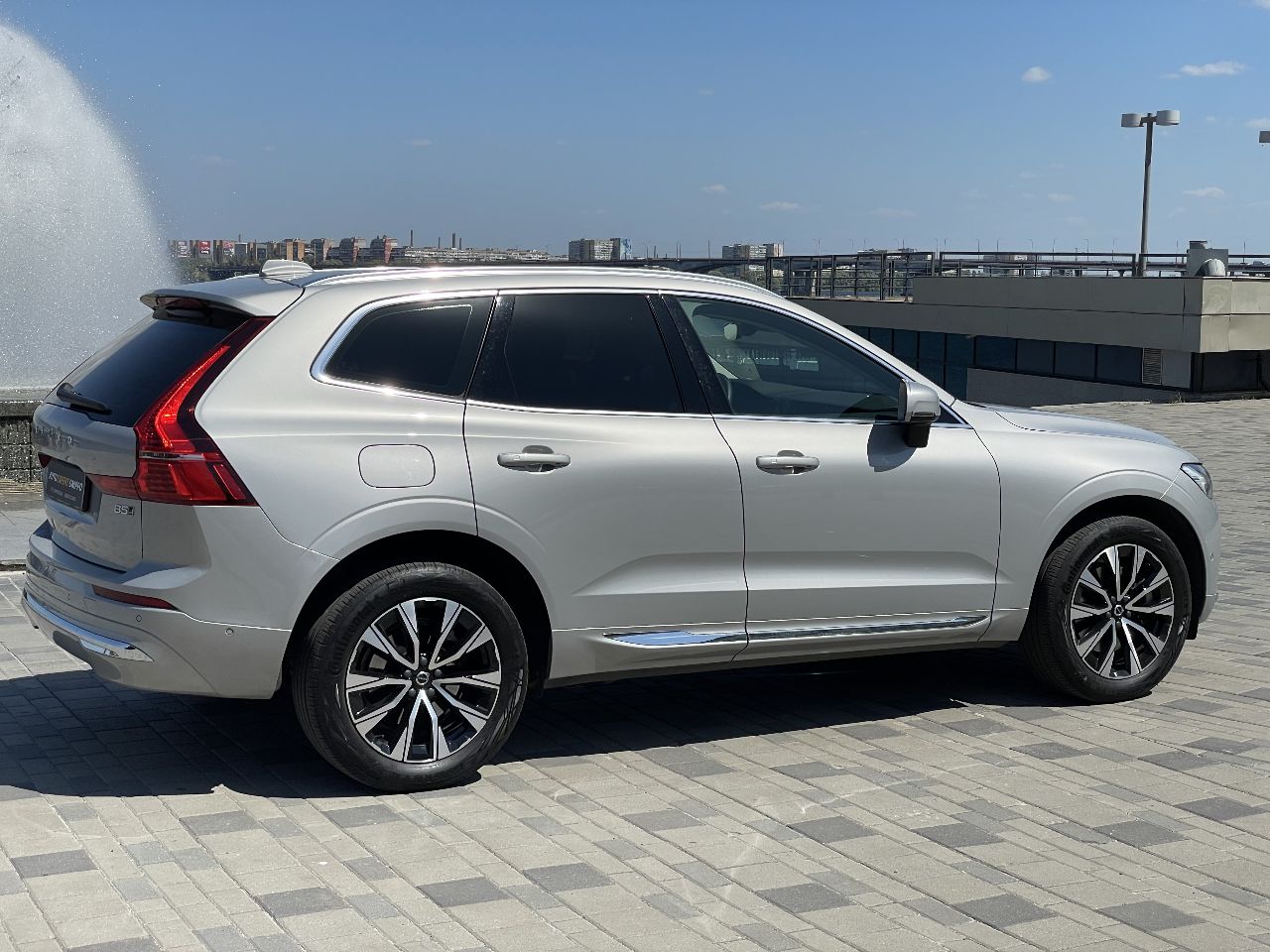 Volvo XC60 - фото 15