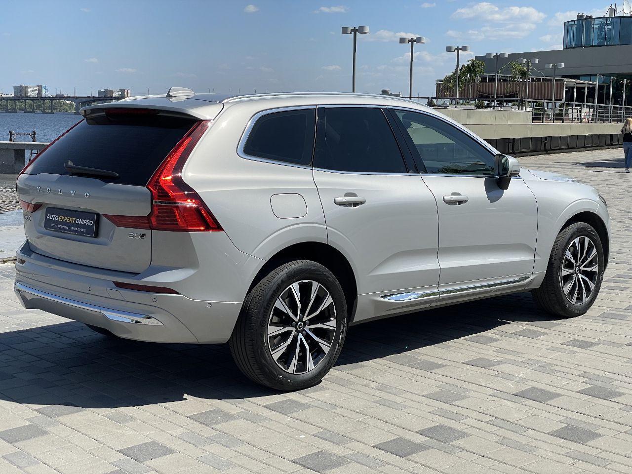 Volvo XC60 - фото 16