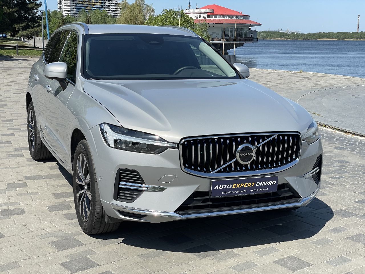 Volvo XC60 - фото 19