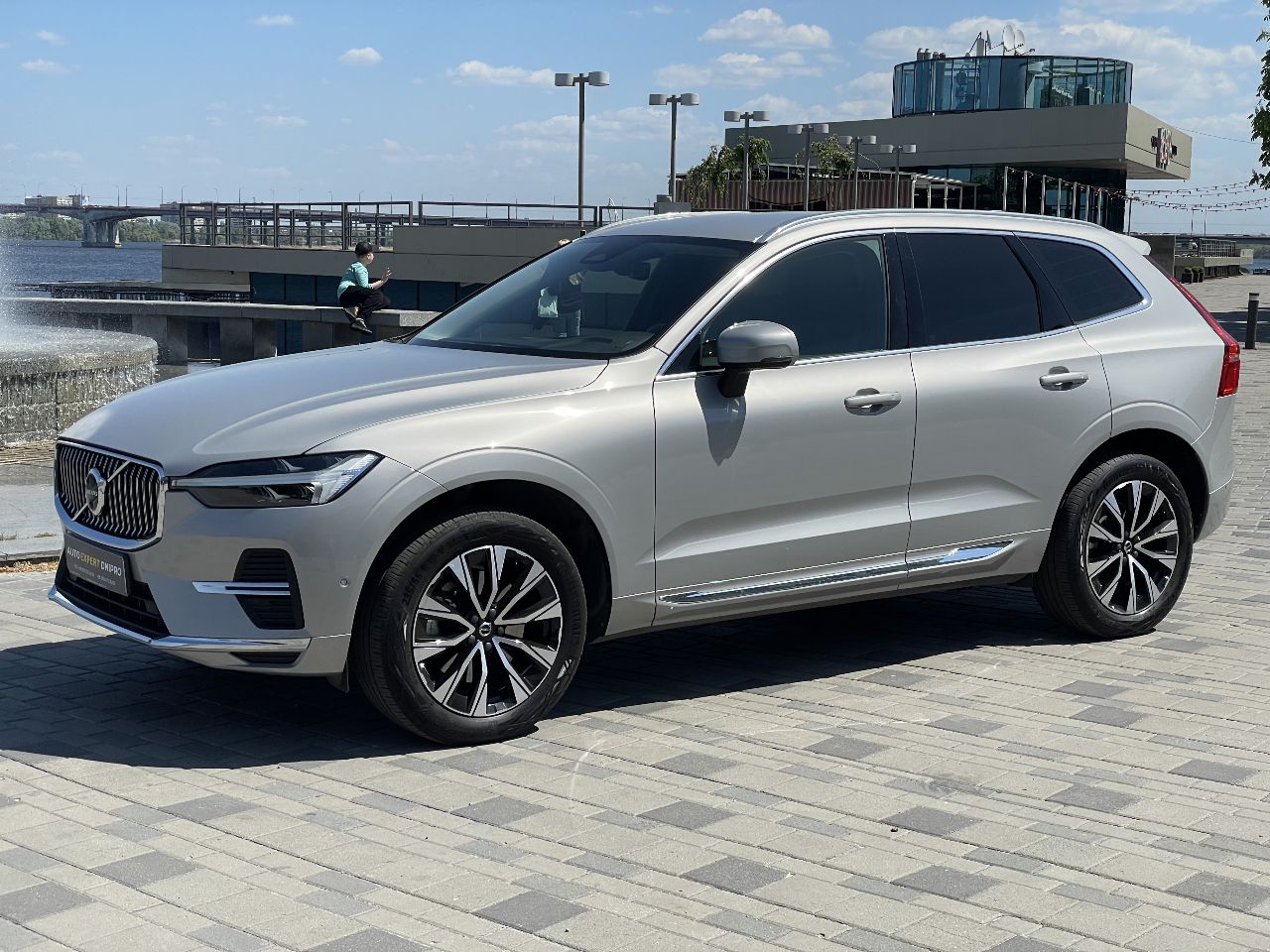 Volvo XC60 - фото 6